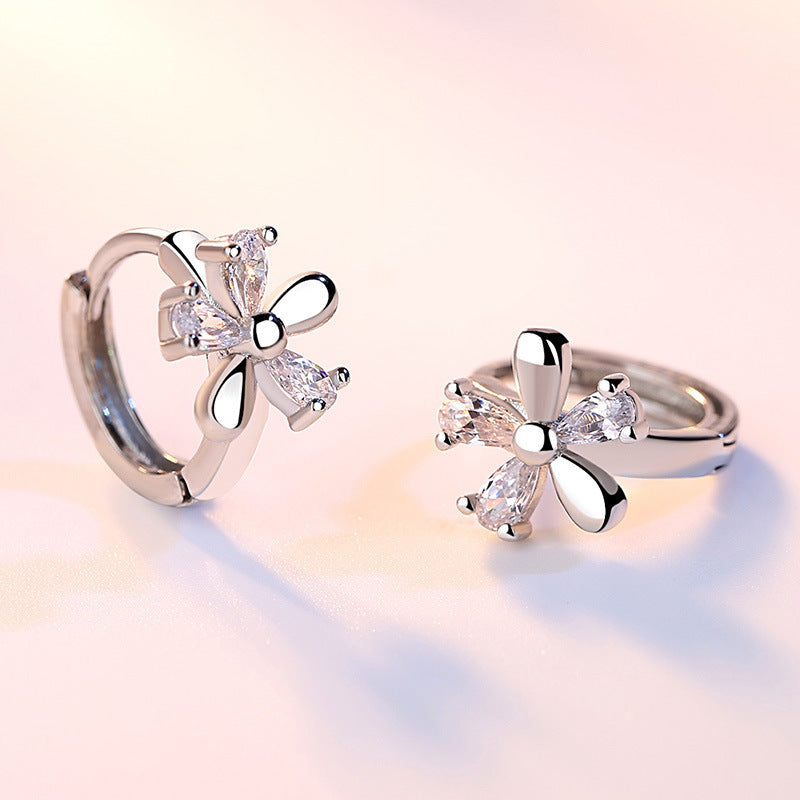 Silver Snow Earrings