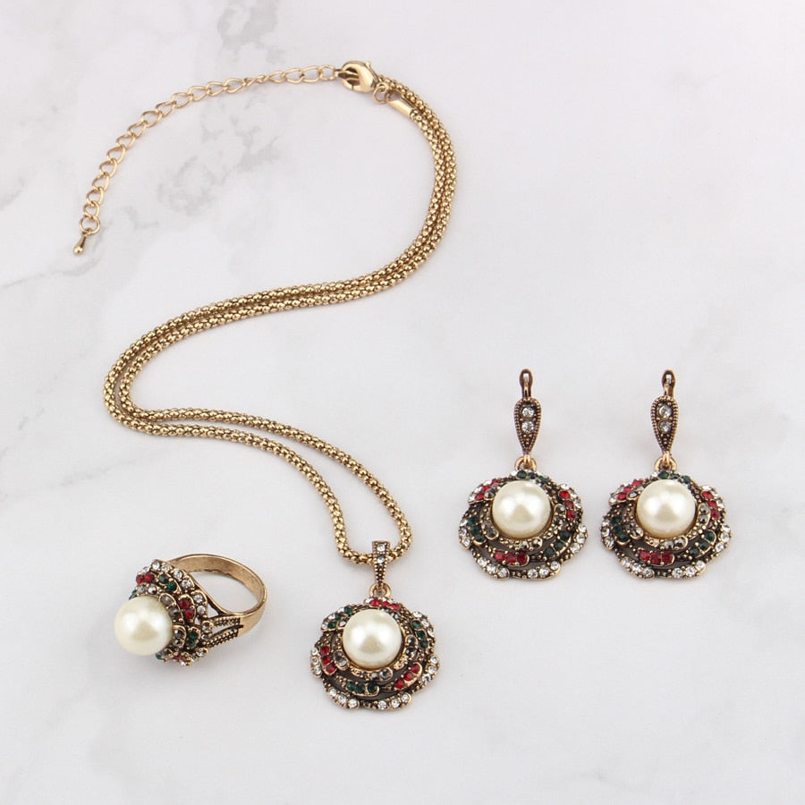 Vintage Pearls Jewelry Sets