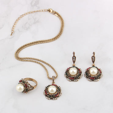 Vintage Pearls Jewelry Sets
