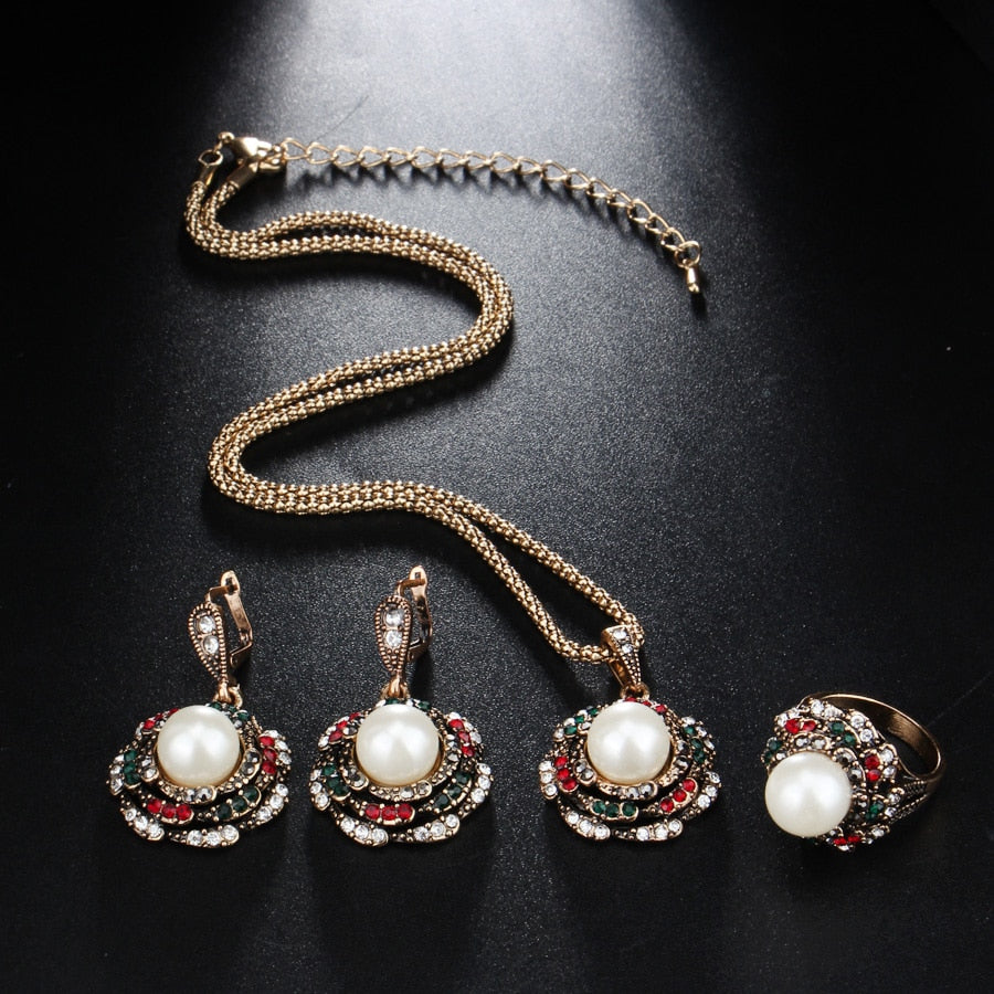 Vintage Pearls Jewelry Sets