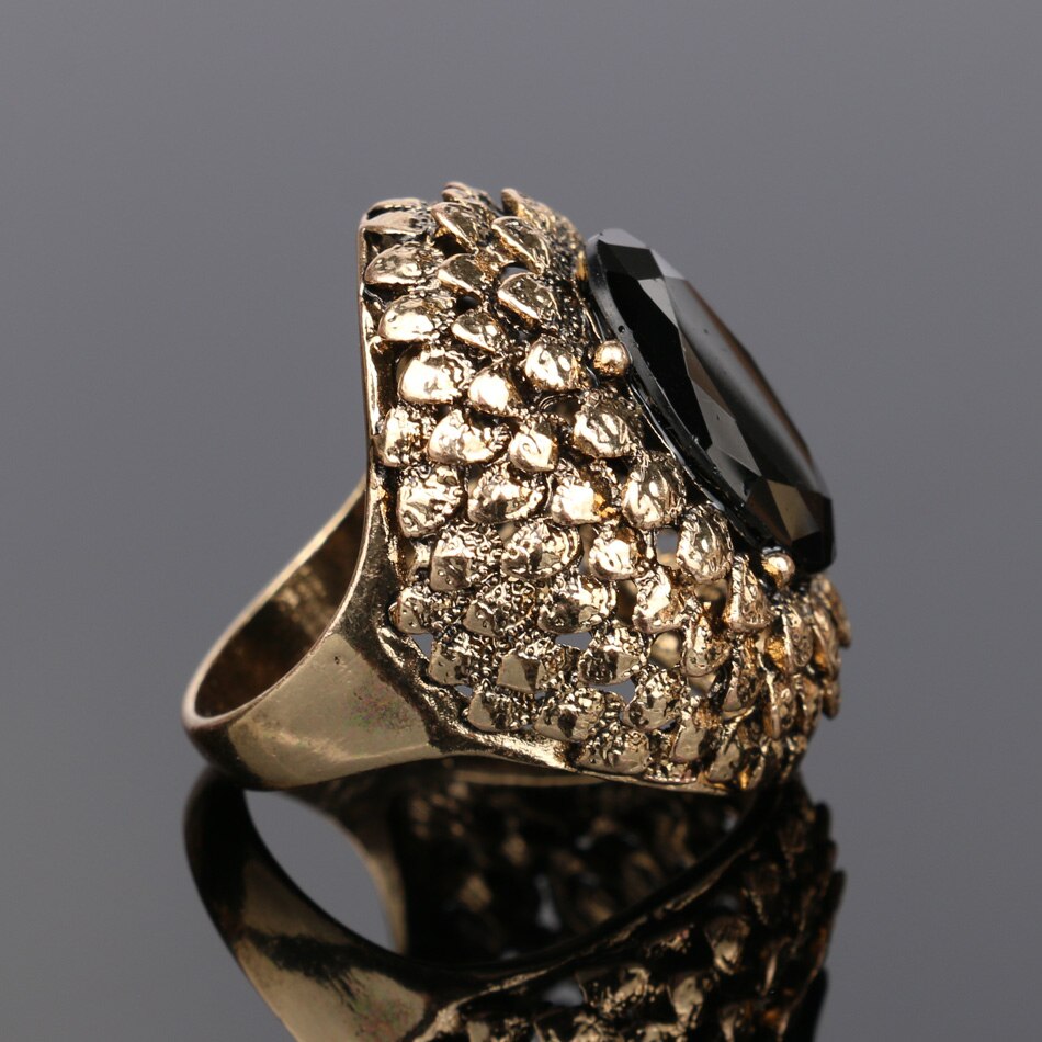 Bohemian Ring